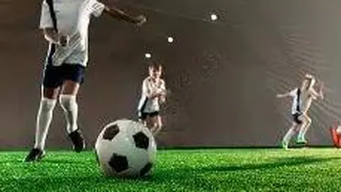 杨瀚森夜宵引关注，NBA球星赛后加练不常见，科比外出就餐成往事